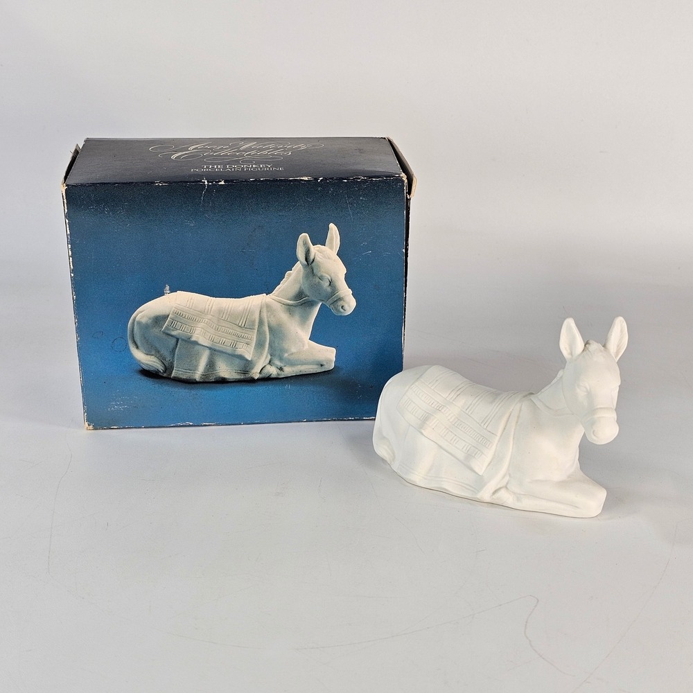 Avon Nativity Collectibles The Donkey Porcelain Figurine 1984 White Bisque Box